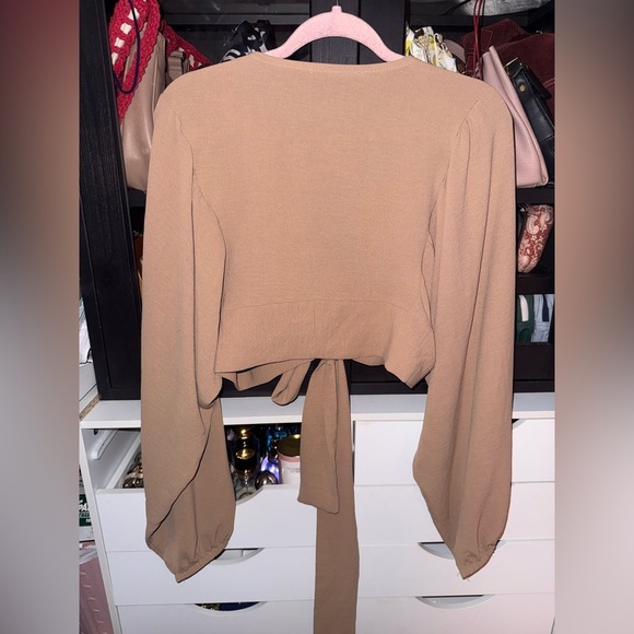 Boohoo Wide Sleeve Front Tie Cropped Sweater - Picture 6 of 6